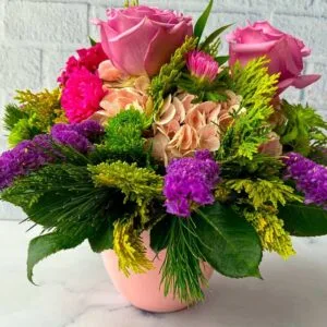 florero con rosas premium en Lima