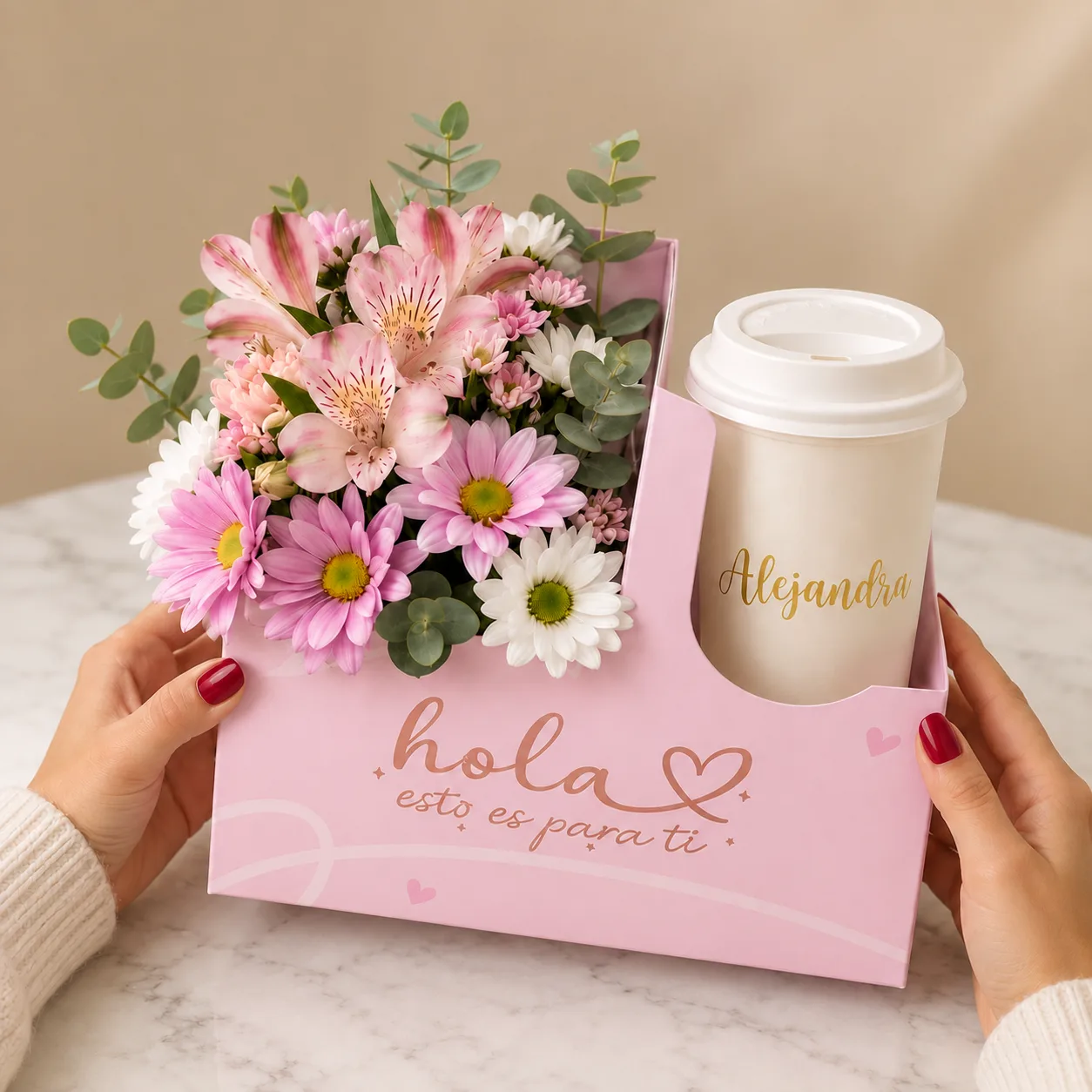 Caja floral rosa con café y cariño